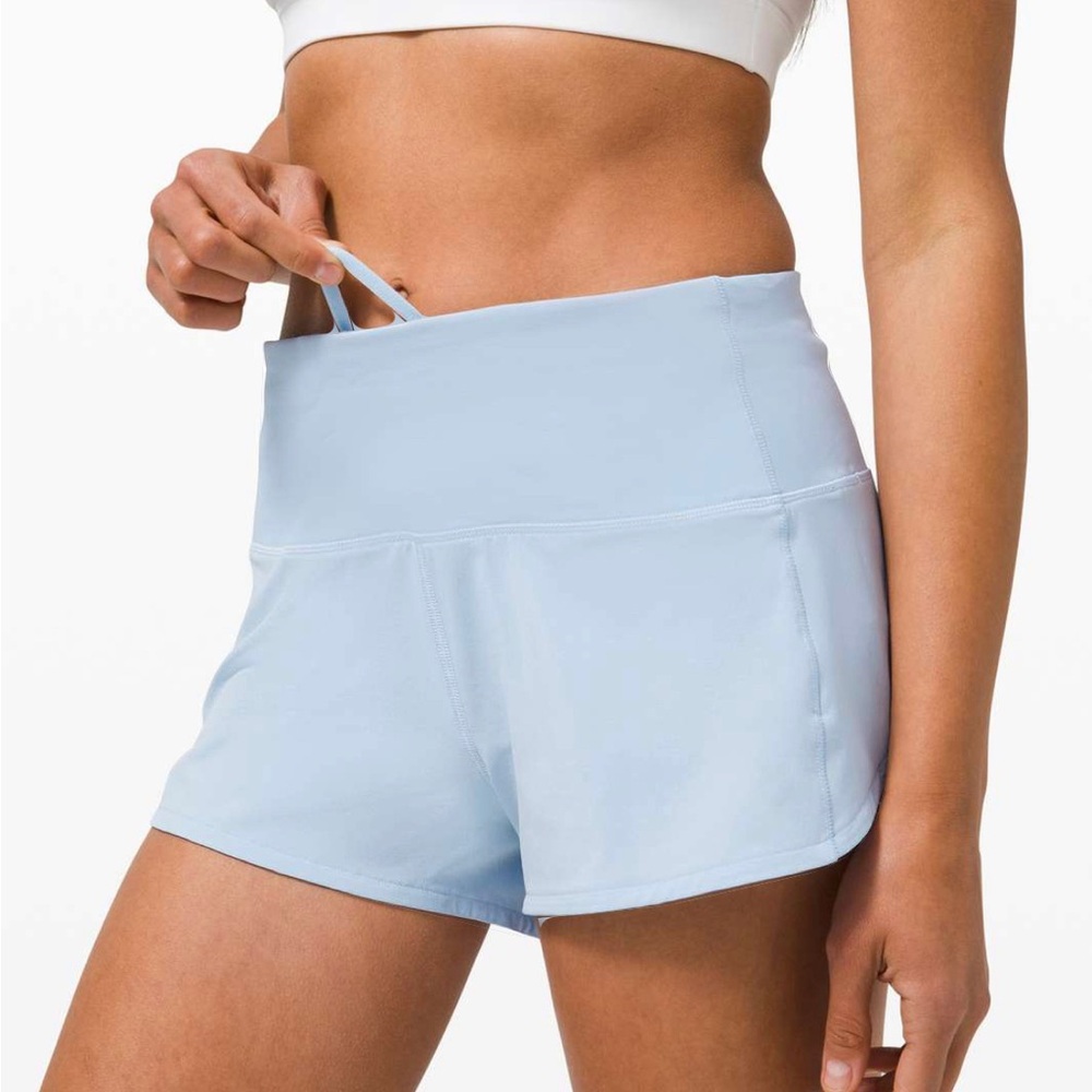 LULULEMON Speed Up Short High-Rise 2.5” in light blue